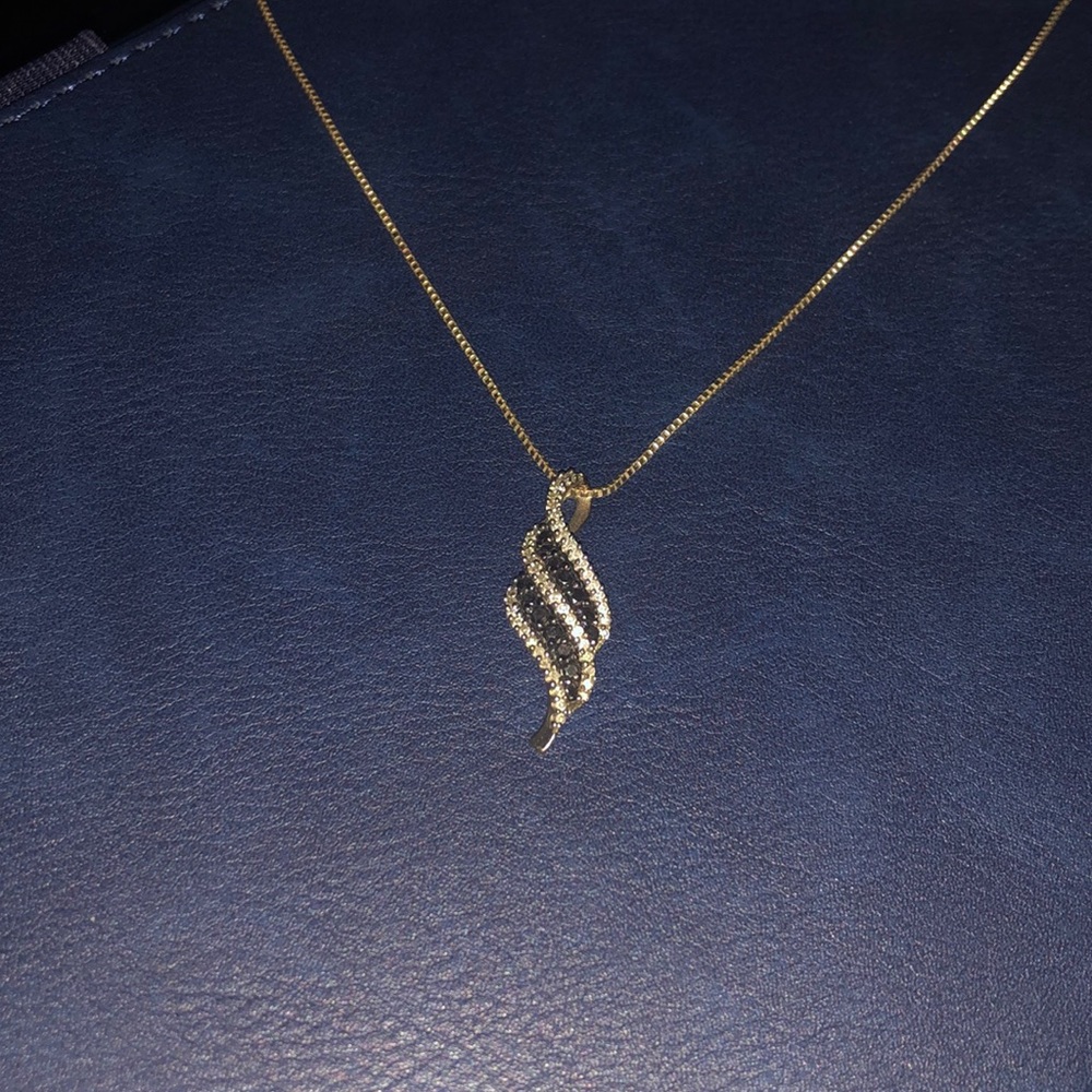 Sterling Silver Necklace w/ white & black Diamonds